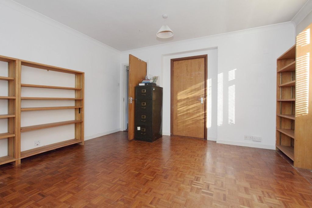 Property photo 2 of 16 The Rectory Gilingham Ph26.Jpg