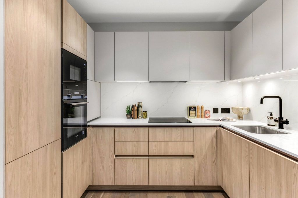 Property photo 3 of 9 Picture No. 14