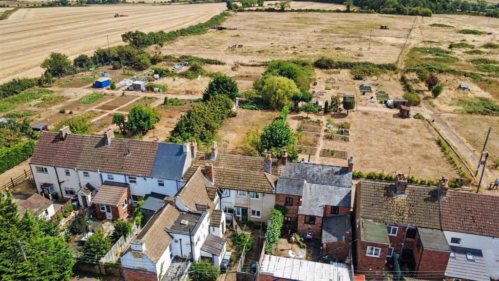 Property photo 2 of 17 Dji_0863.Jpg