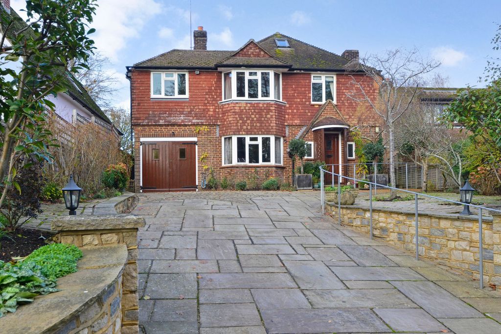 Property photo 1 of 16