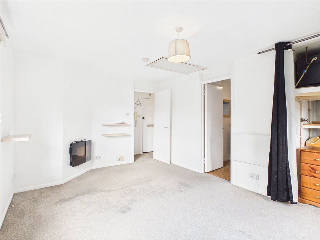 Property photo 2 of 7 Picture No. 05