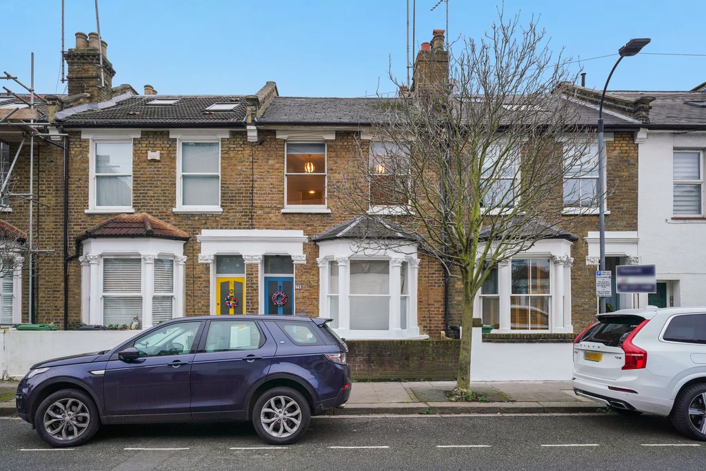 Property photo 1 of 7