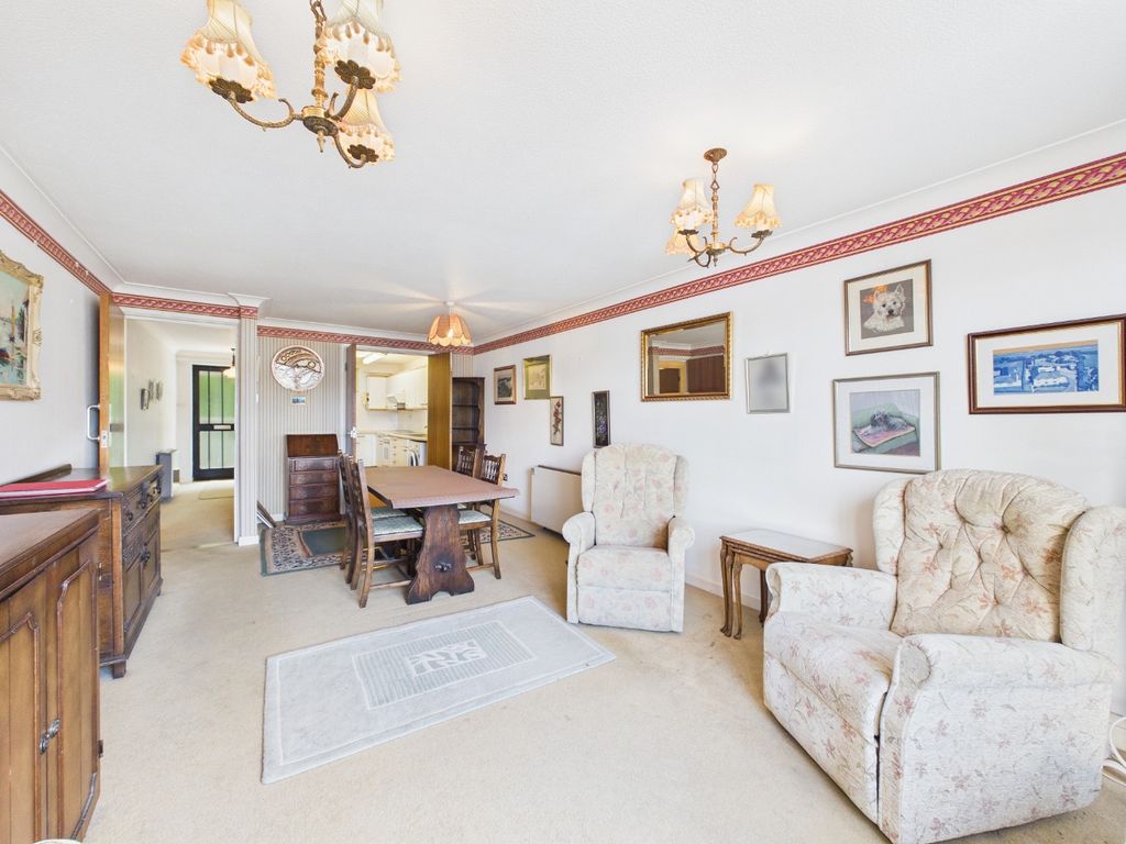 Property photo 2 of 21 4976874