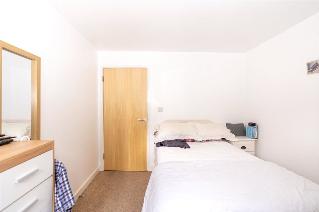Property photo 2 of 10 Picture No. 02