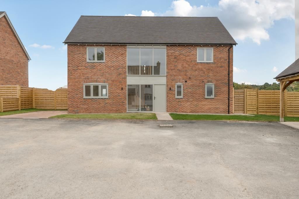 Property photo 2 of 8 External View