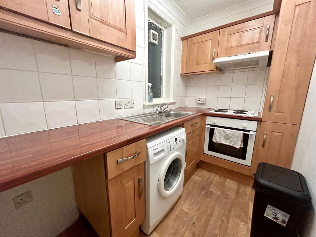Property photo 3 of 8 Picture No. 08
