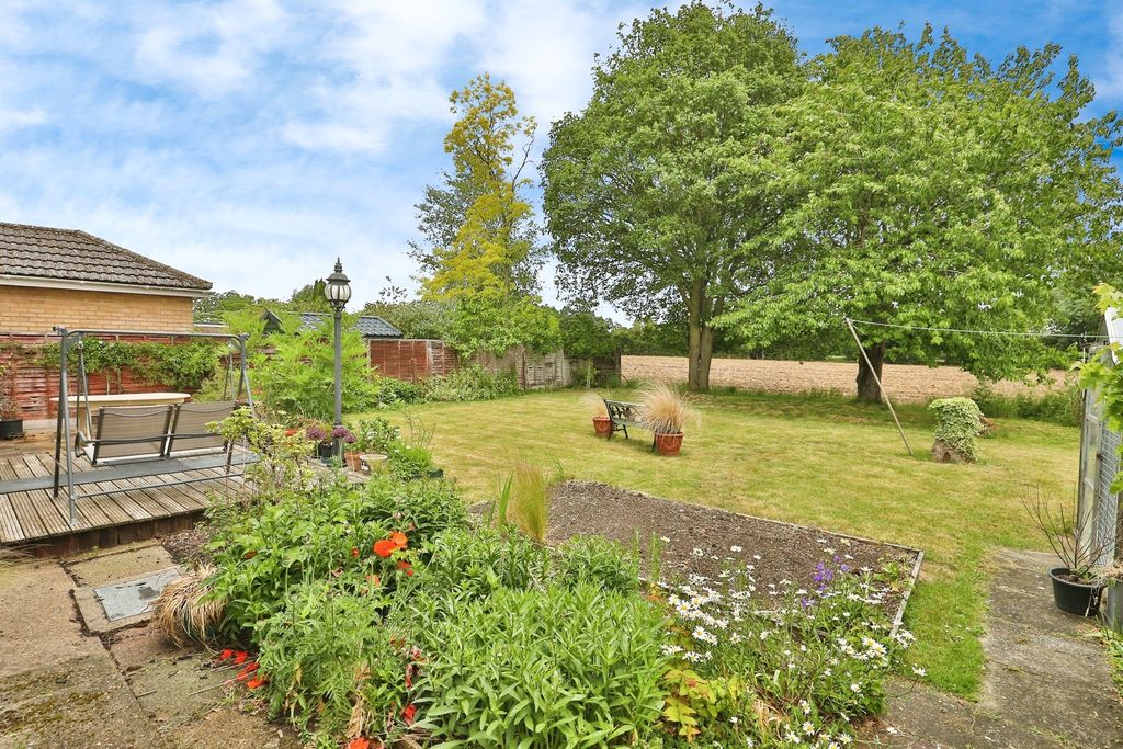 Property photo 2 of 19