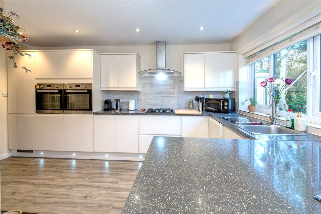 Property photo 3 of 18 Picture No. 08