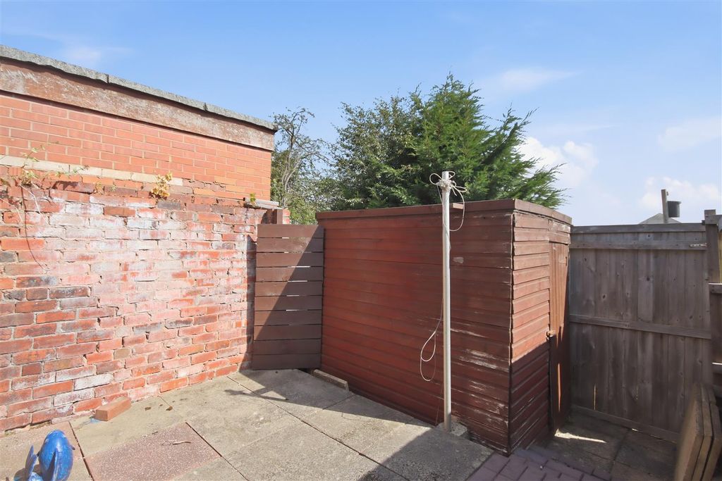 Property photo 2 of 17 Rear Garden