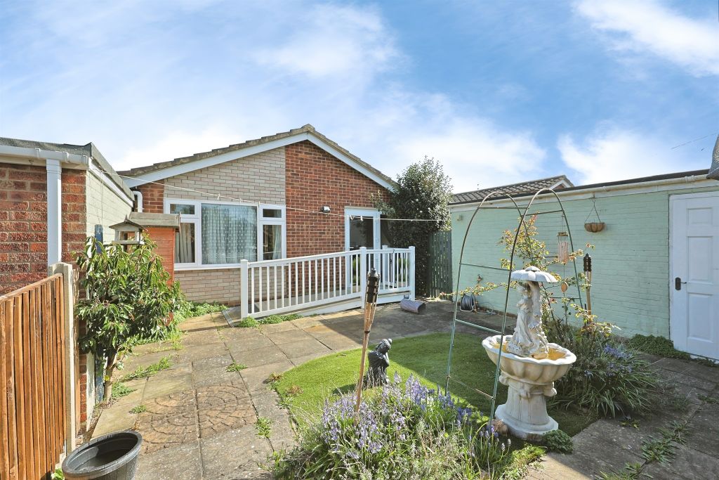 Property photo 2 of 18