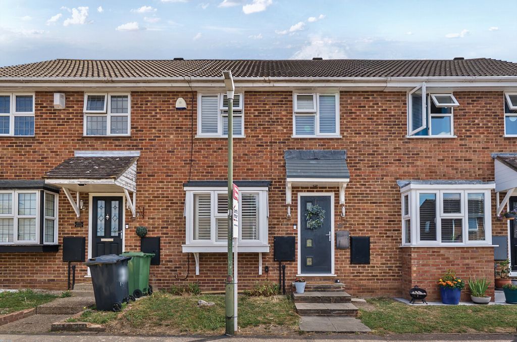 Property photo 1 of 17 1313884-1-68625Ae...