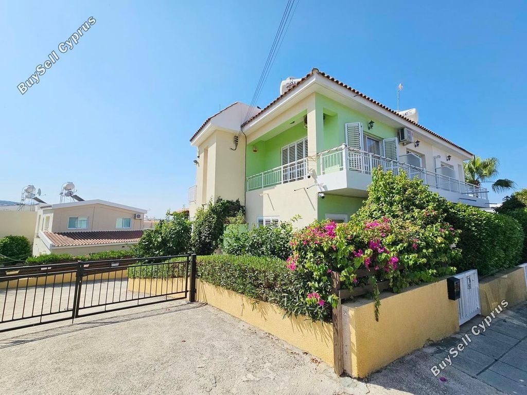 Property photo 1 of 35