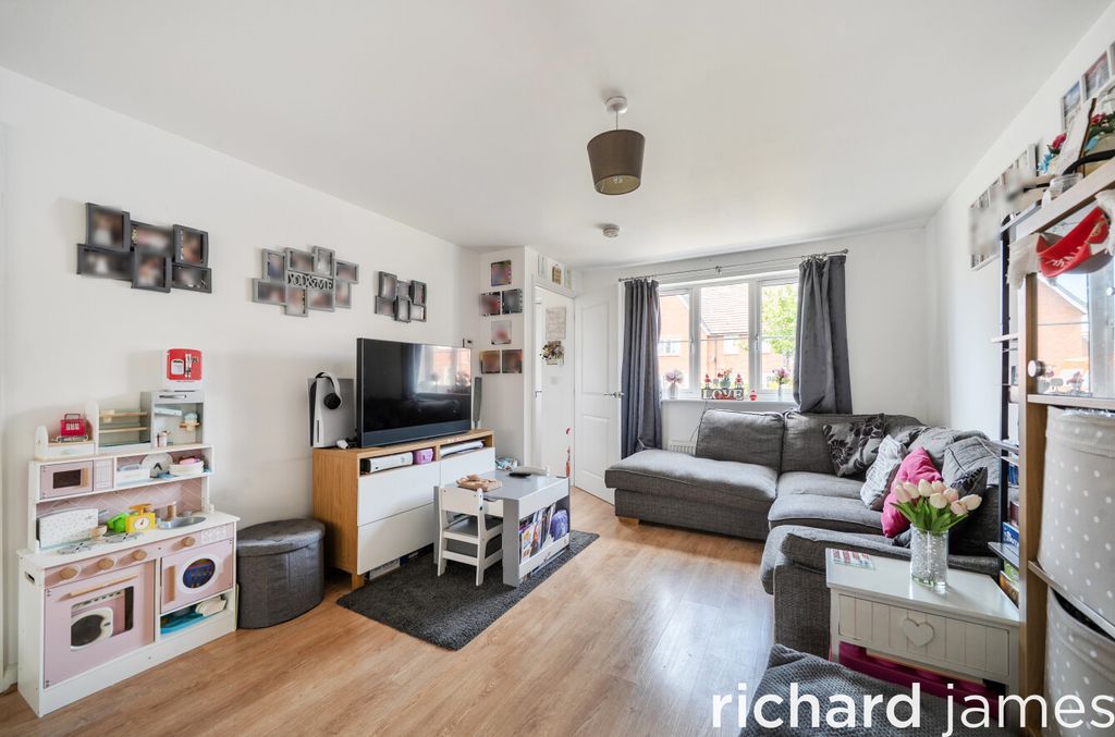 Property photo 2 of 19 B533E326E8474844B1815Cfbefa6Bf95