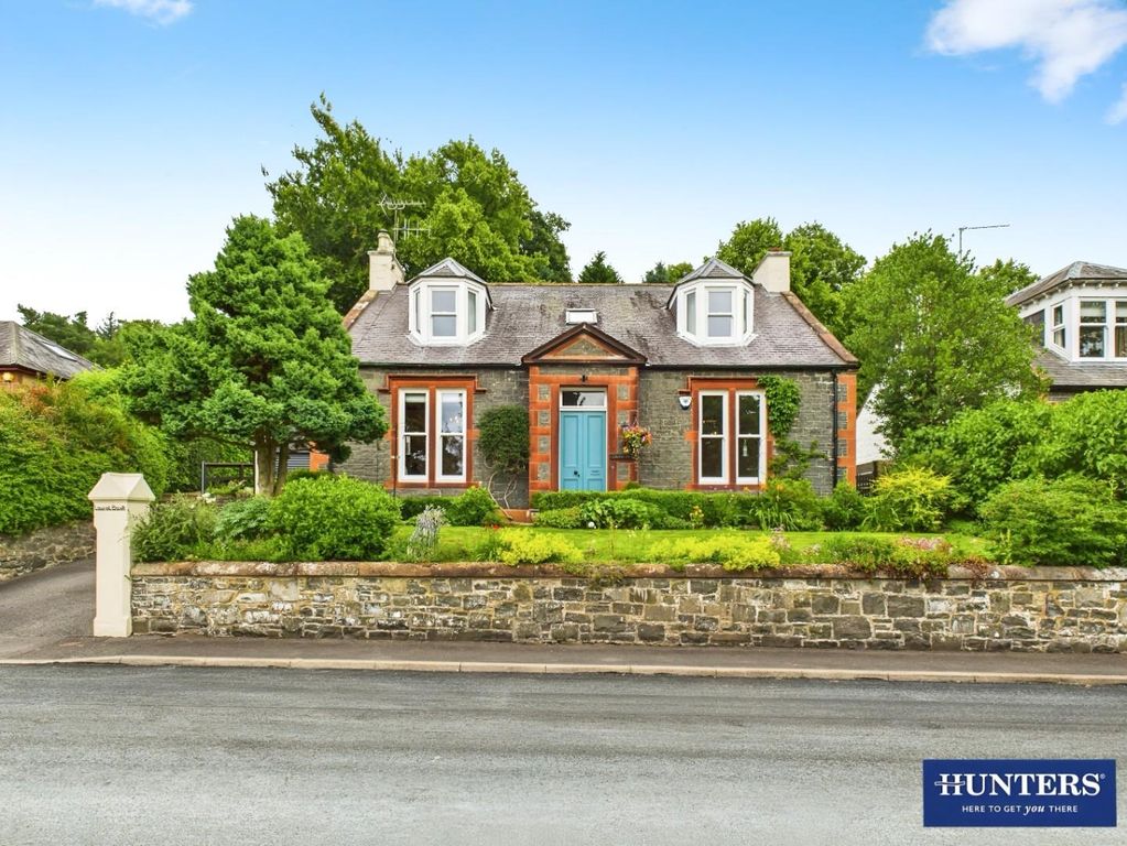 Property photo 1 of 39 Frontage