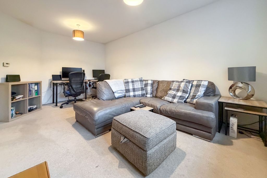 Property photo 3 of 11 Wharton-10