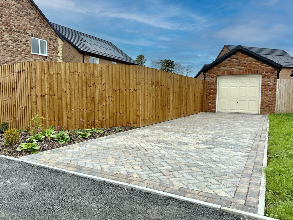 Property photo 3 of 25