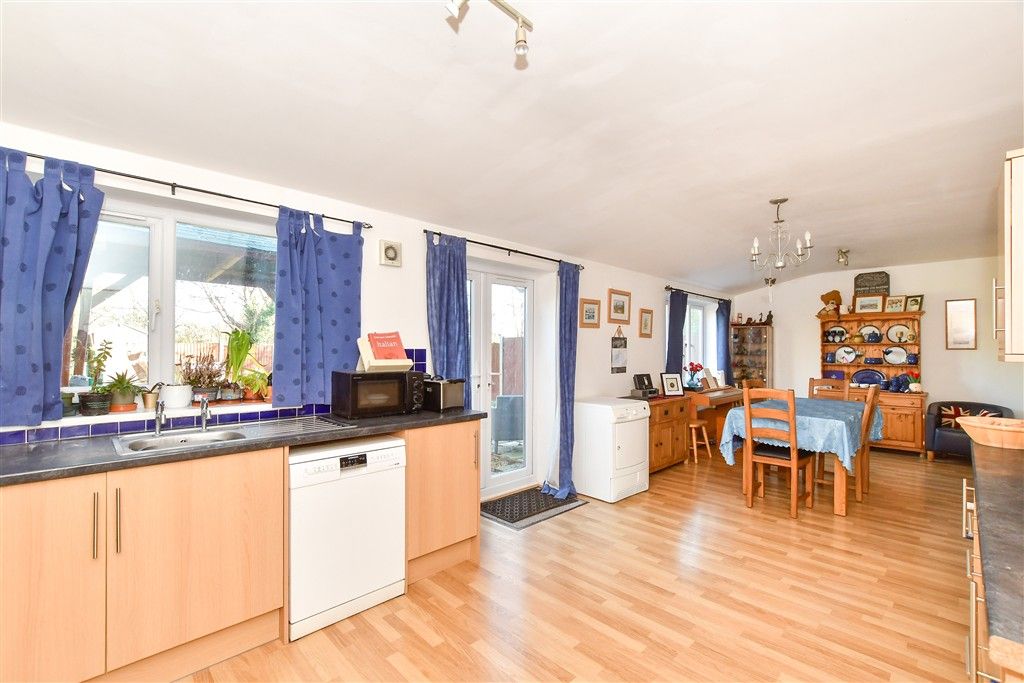 Property photo 3 of 16 Kitchen/Diner