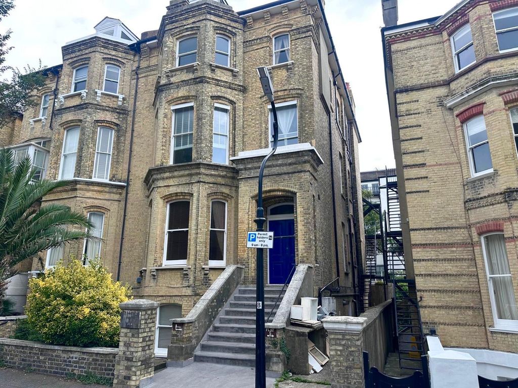 Property photo 1 of 1