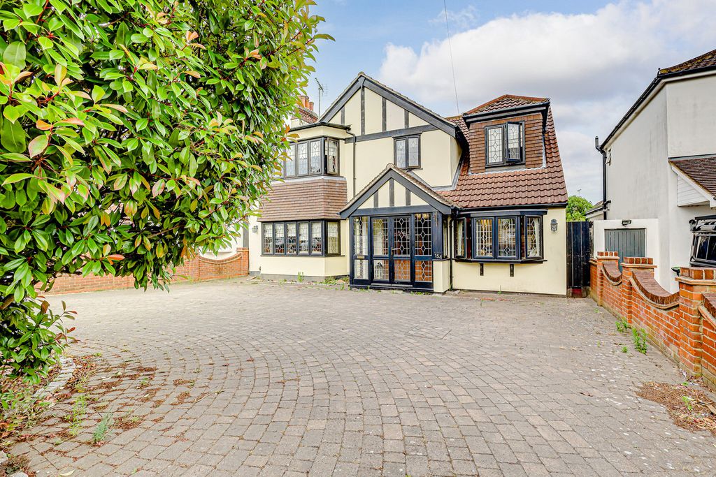 Property photo 1 of 27