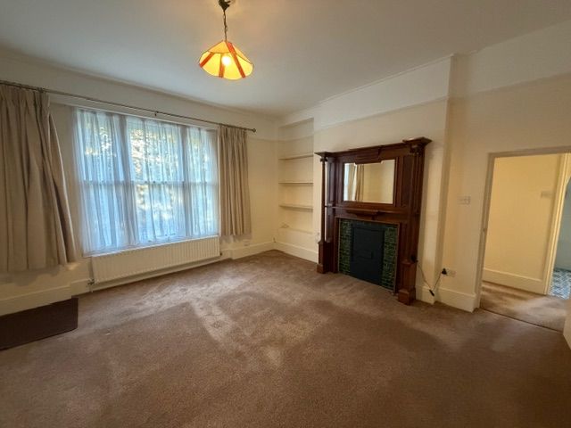 Property photo 2 of 6