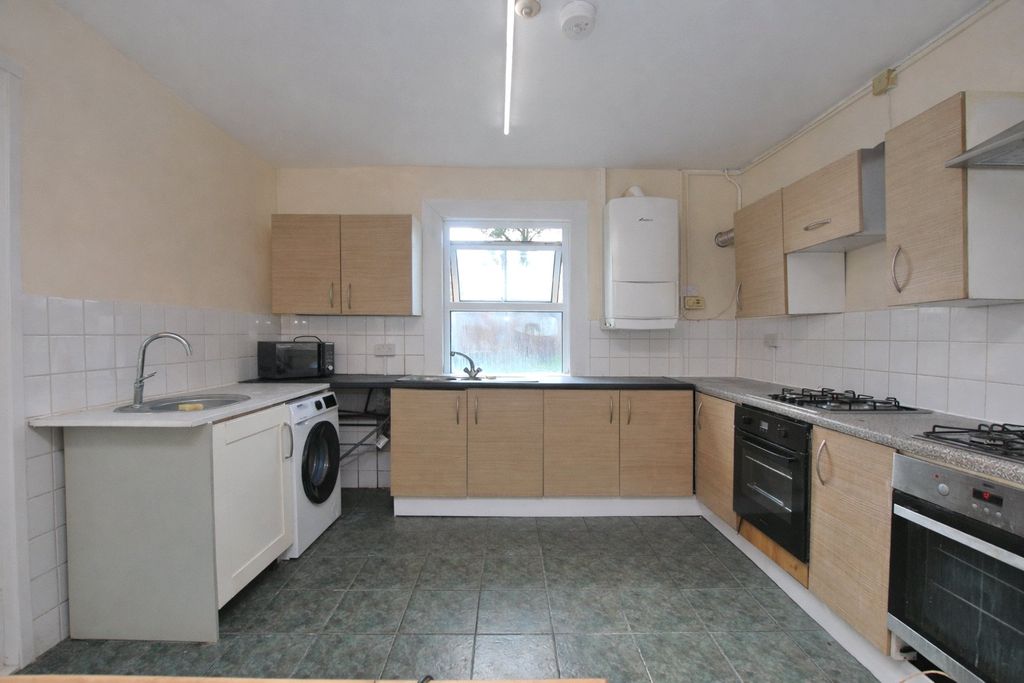 Property photo 2 of 12 Picture No. 01