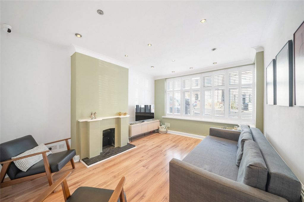 Property photo 3 of 13 Picture No. 02