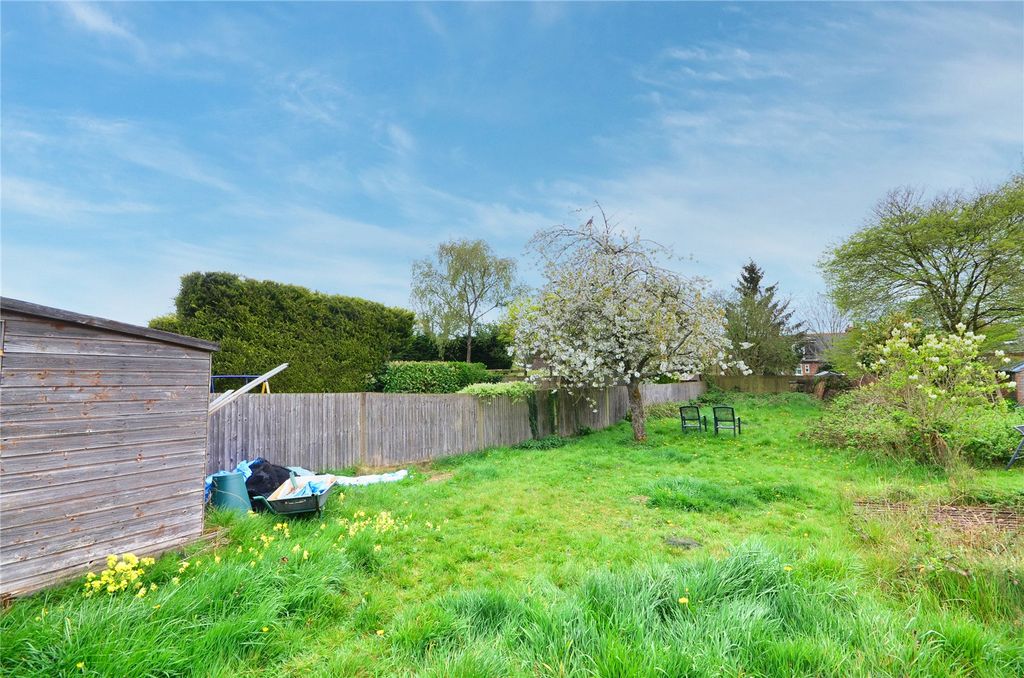 Property photo 2 of 24 Garden