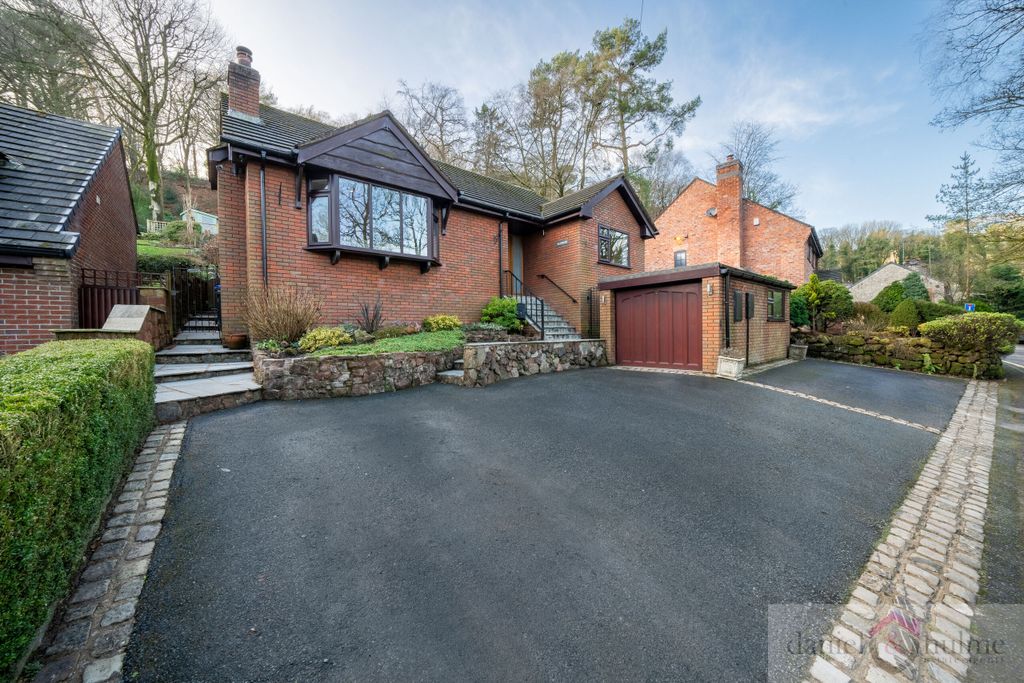 Property photo 1 of 46 Touchwood Part 2-2