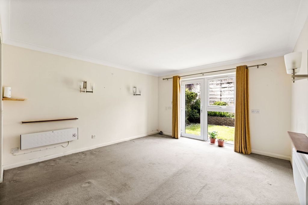 Property photo 2 of 7