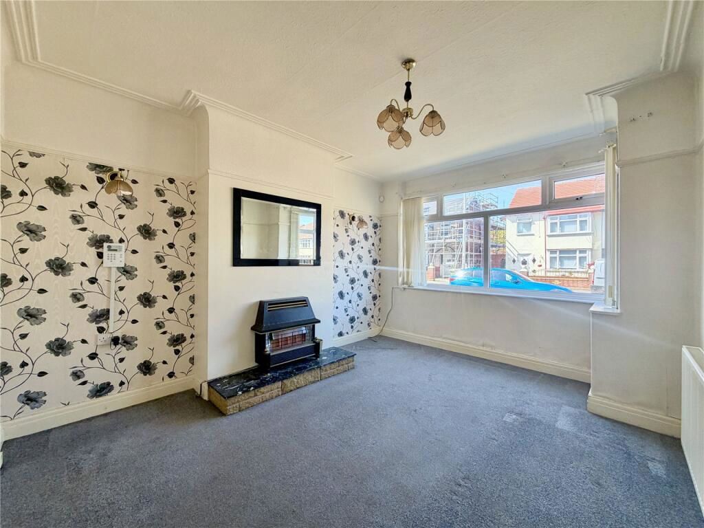 Property photo 2 of 24