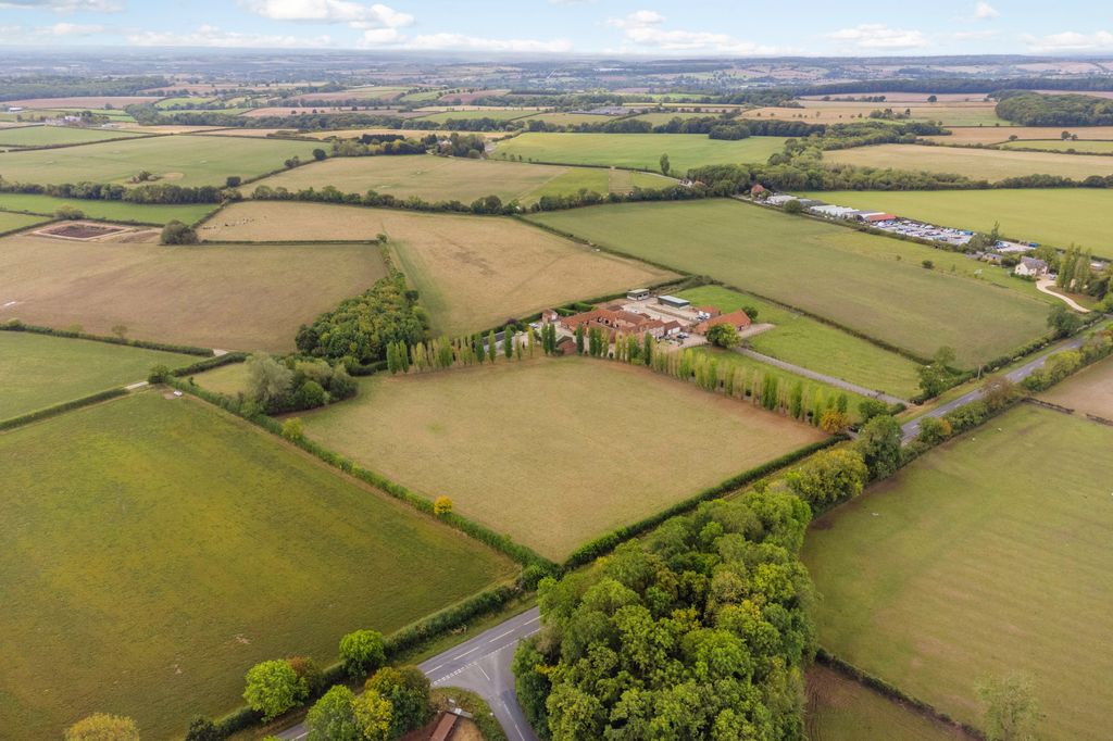 Property photo 3 of 35 5