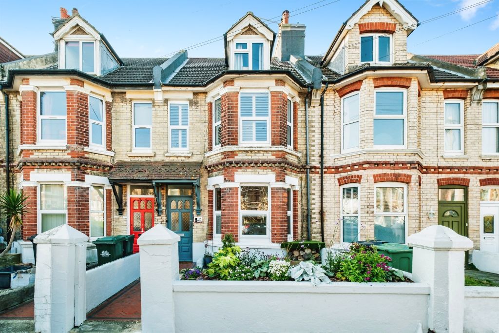 Property photo 3 of 17