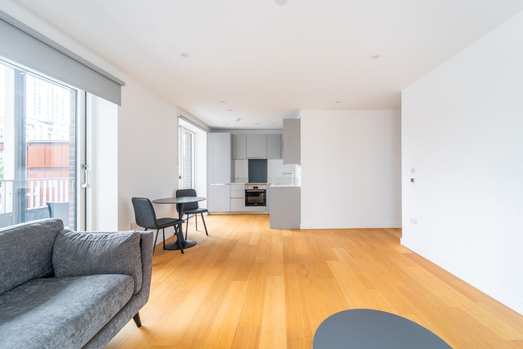Property photo 2 of 8 Mba07840