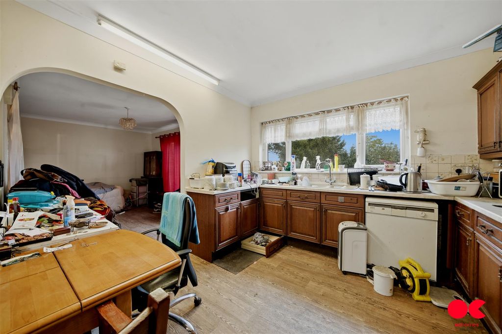 Property photo 3 of 12 Gubbins_Lane_001.Jpg