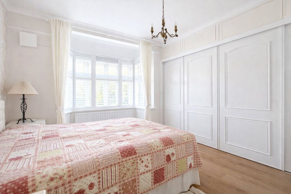 Property photo 3 of 7 Bedroom