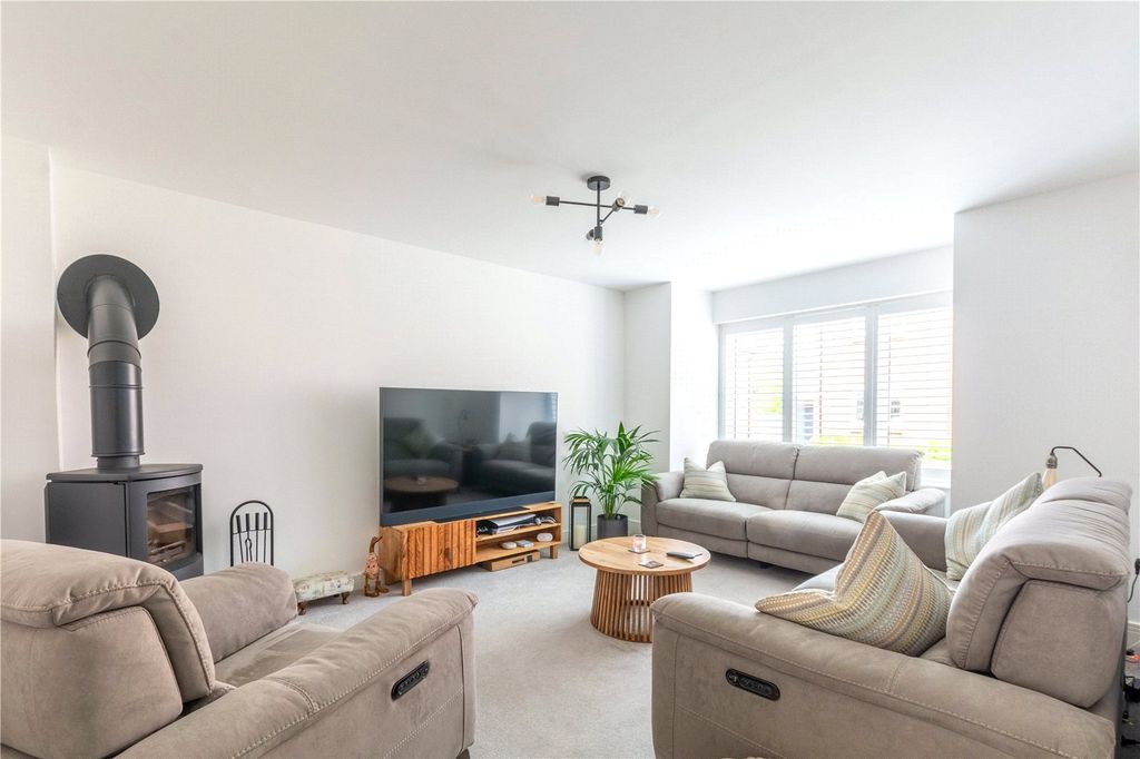 Property photo 3 of 15 Picture No. 06