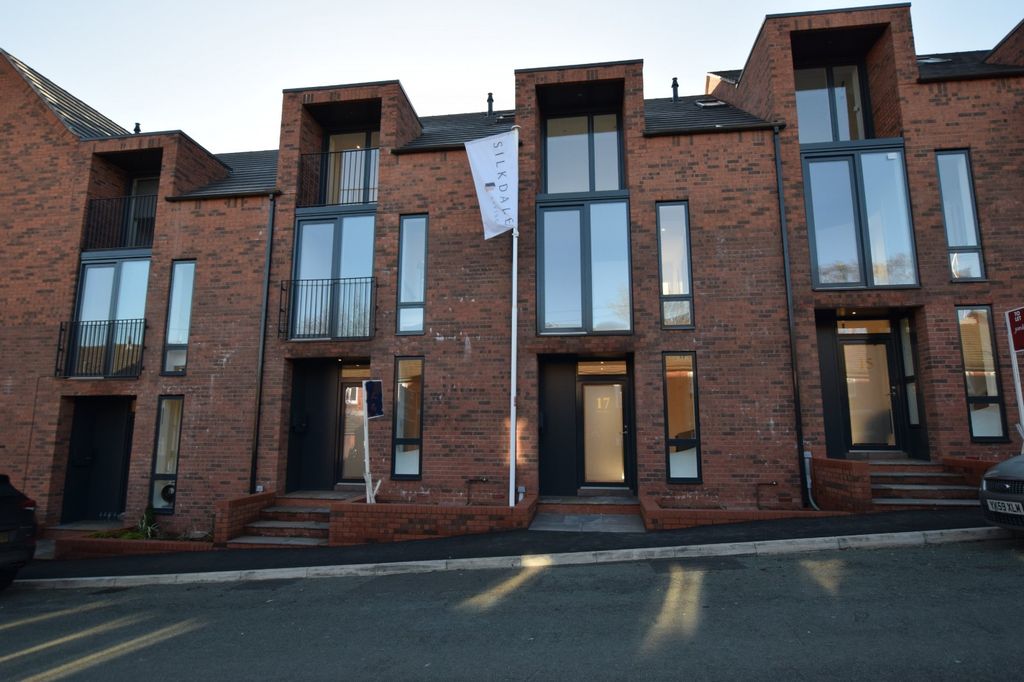 Property photo 1 of 10 Front Shot (Main)