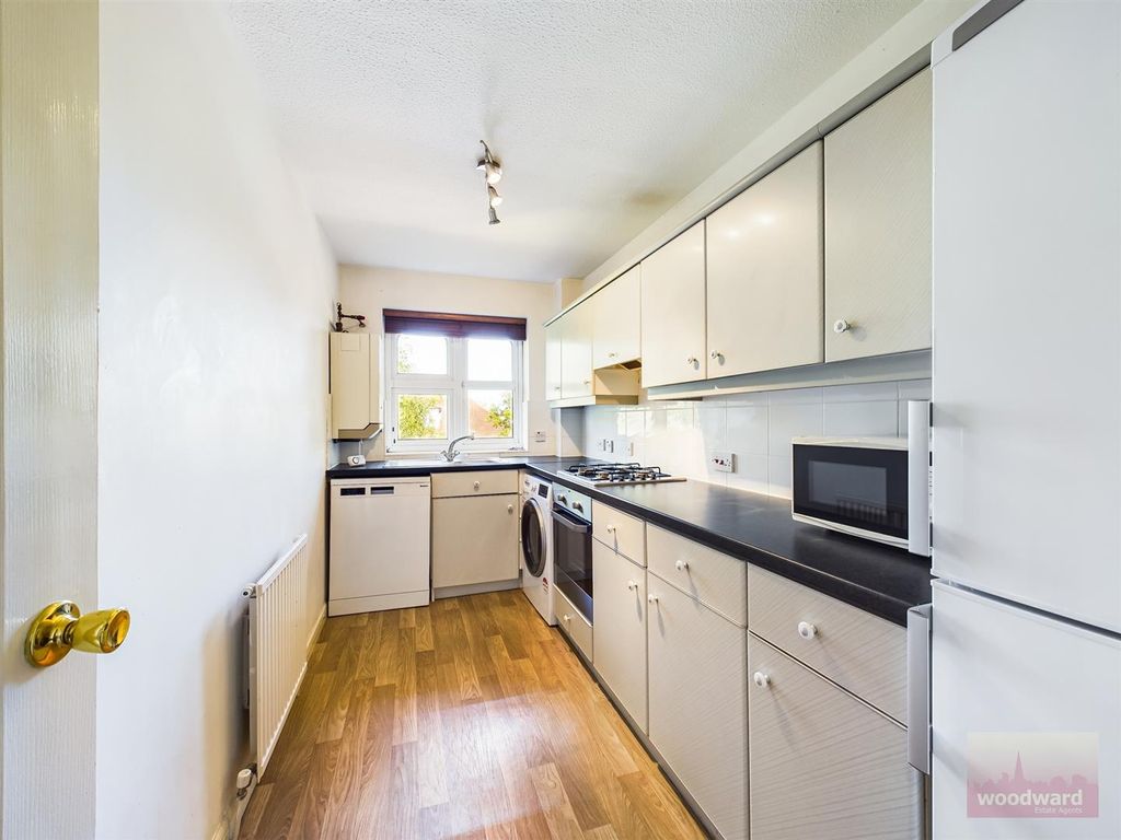 Property photo 2 of 10 Cam01320G0-Pr0104-Still010.Jpg