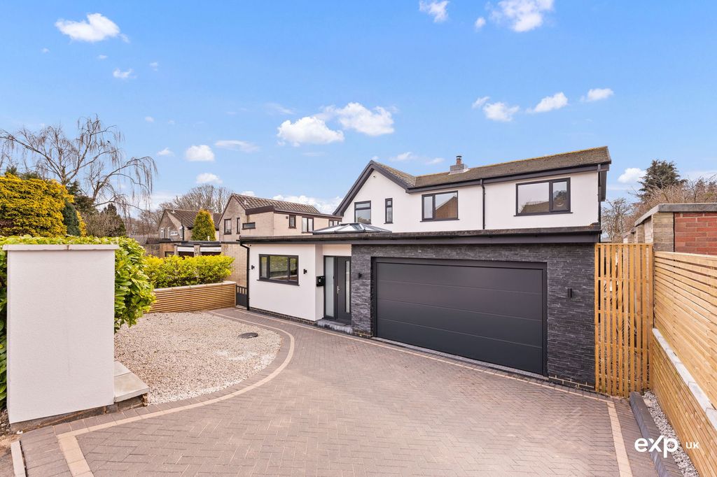Property photo 1 of 33