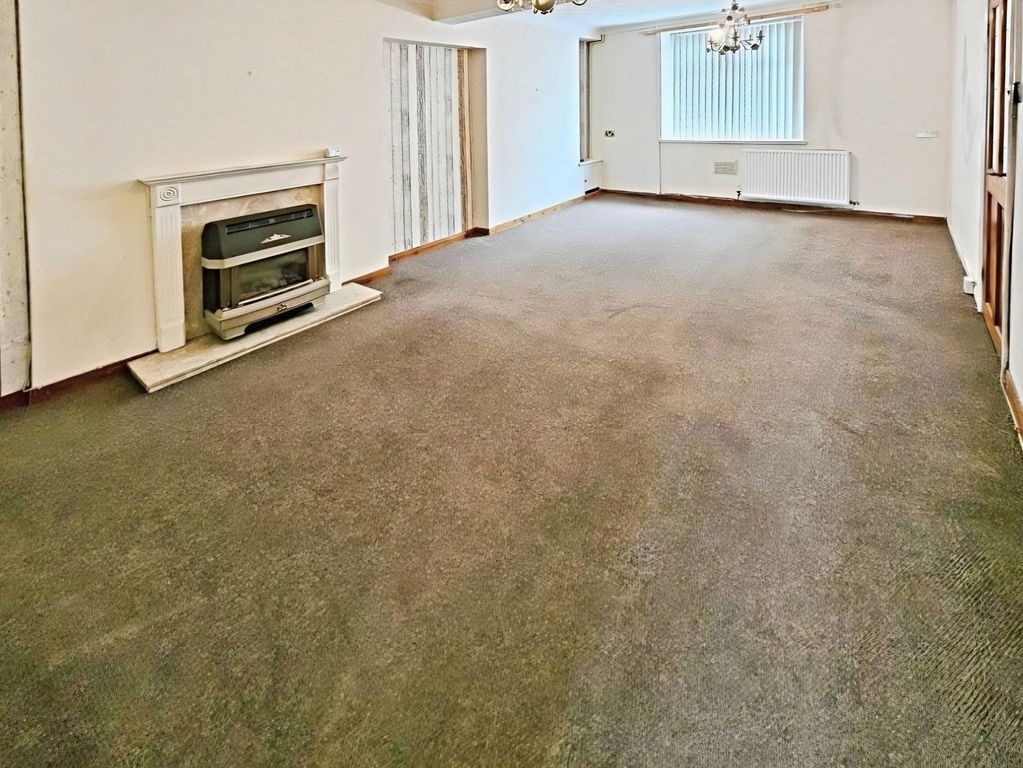 Property photo 2 of 9 Living Room