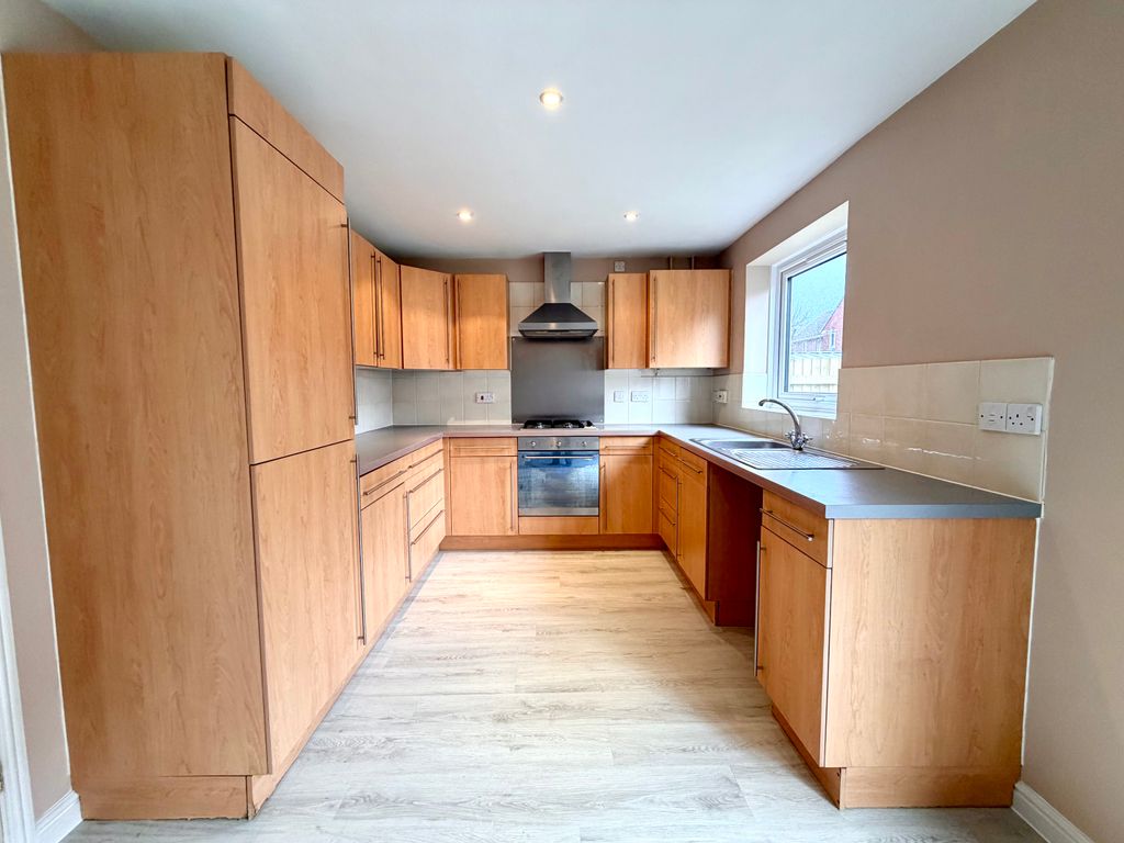 Property photo 2 of 18 Img_1058