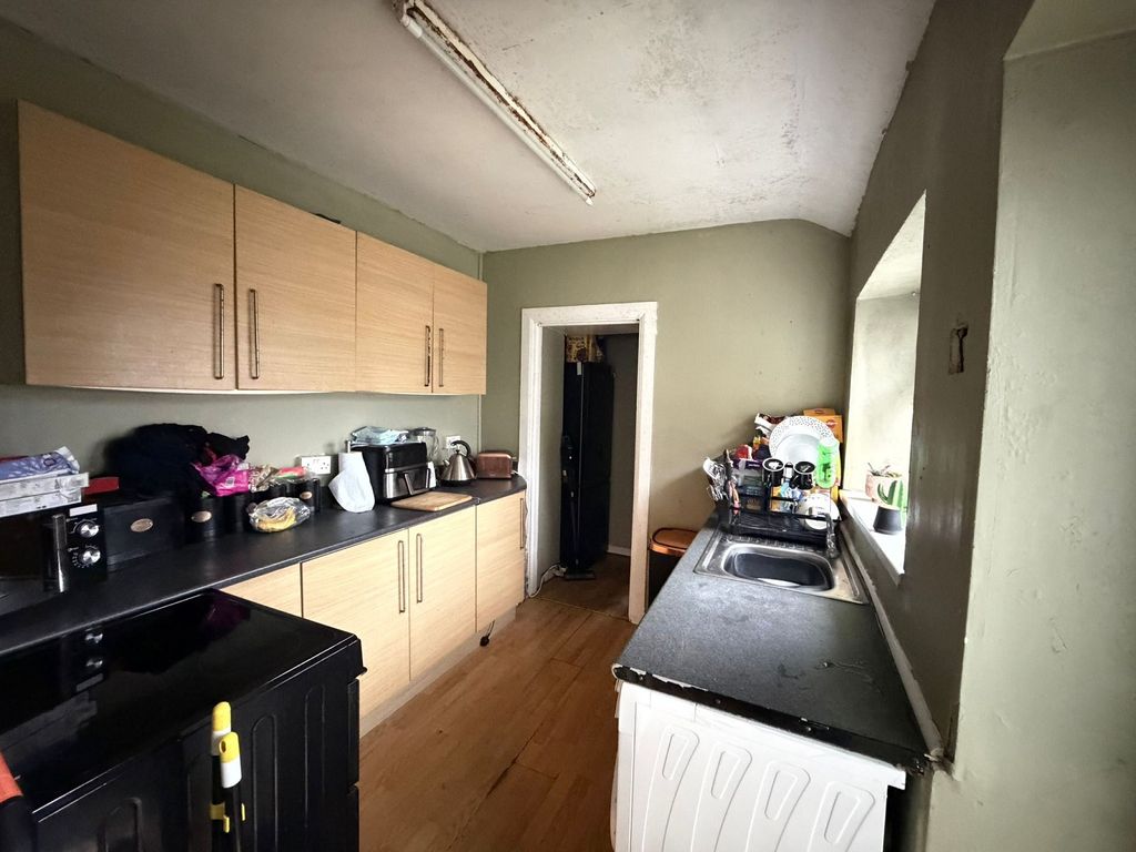 Additional image 4 of 3 bed flat for saleHill Street, Melincourt, Neath, Neath Port Talbot. SA11