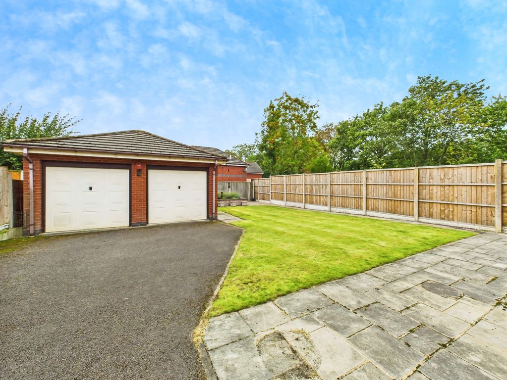 Property photo 2 of 38