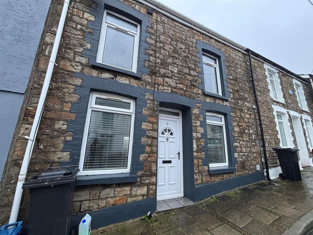 Property photo 1 of 19 Francis Street Take On (18).Jpeg