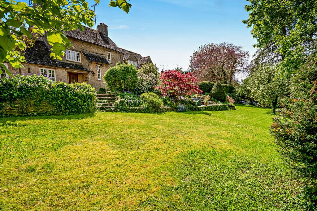 Property photo 2 of 17 Picture No. 08