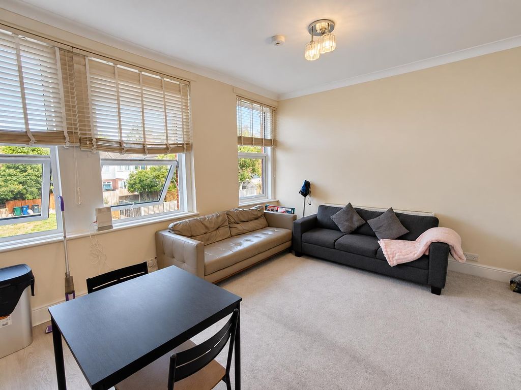 Property photo 1 of 5