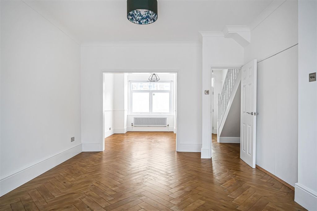 Property photo 2 of 38 2