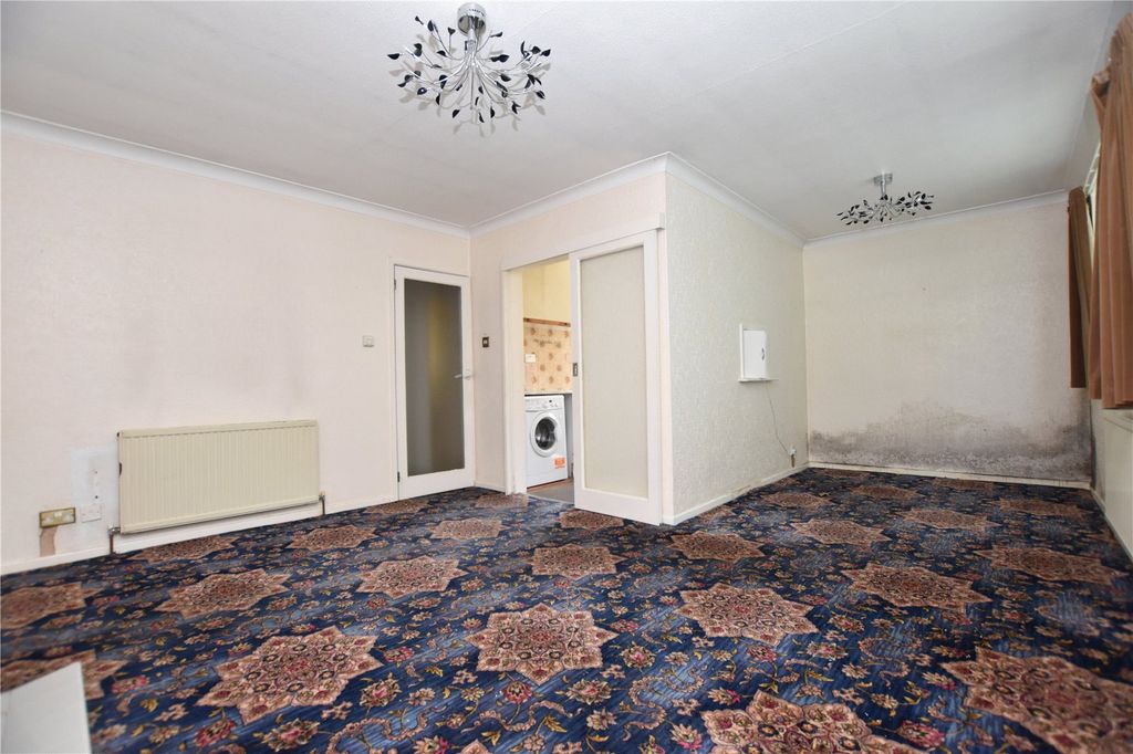 Property photo 3 of 15 Picture No. 02
