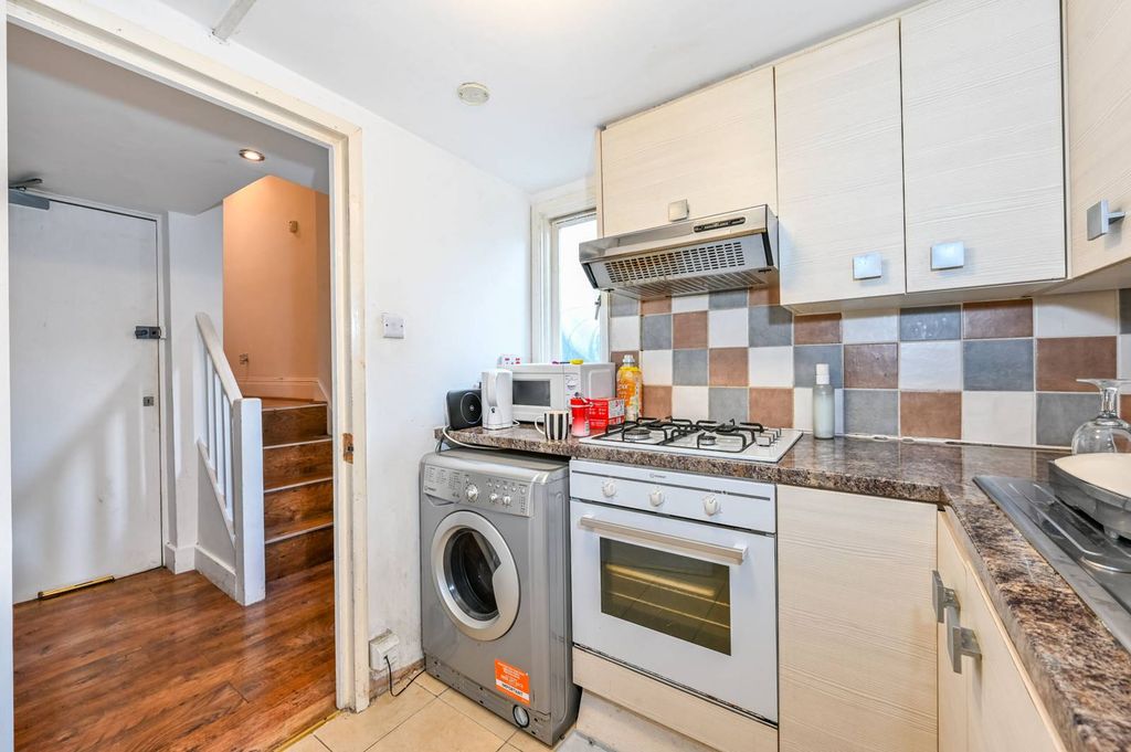 Property photo 3 of 7