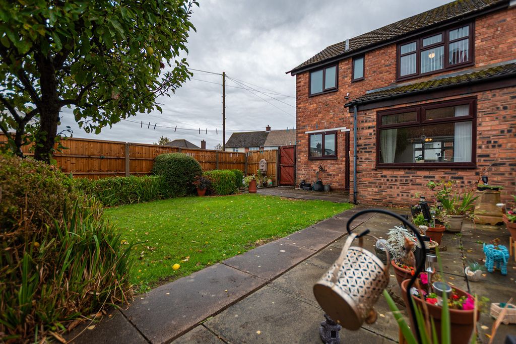 Property photo 2 of 24